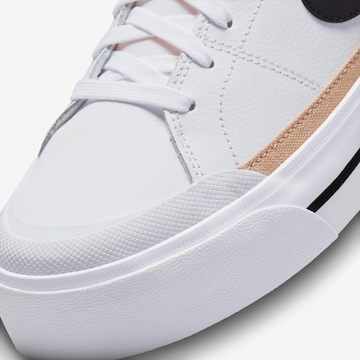 Nike Sportswear - Sapatilhas baixas 'COURT LEGACY LIFT' em branco