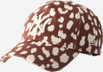 NEW ERA Lippalakki '9TWENTY NEYYAN' värissä ruskea: etupuoli