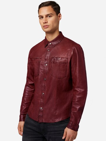 Slim fit Camicia 'Das Reverse' di RICANO in rosso: frontale