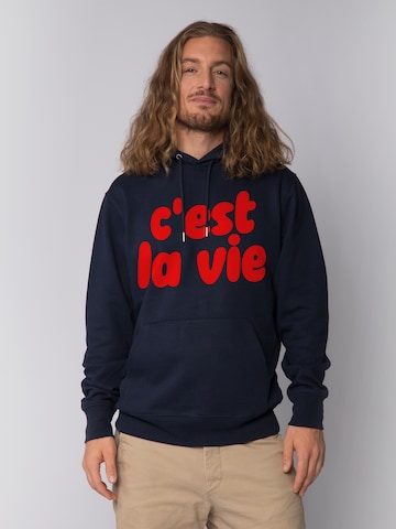 Watapparel Sweatshirt 'Cest la vie' in Blauw: voorkant