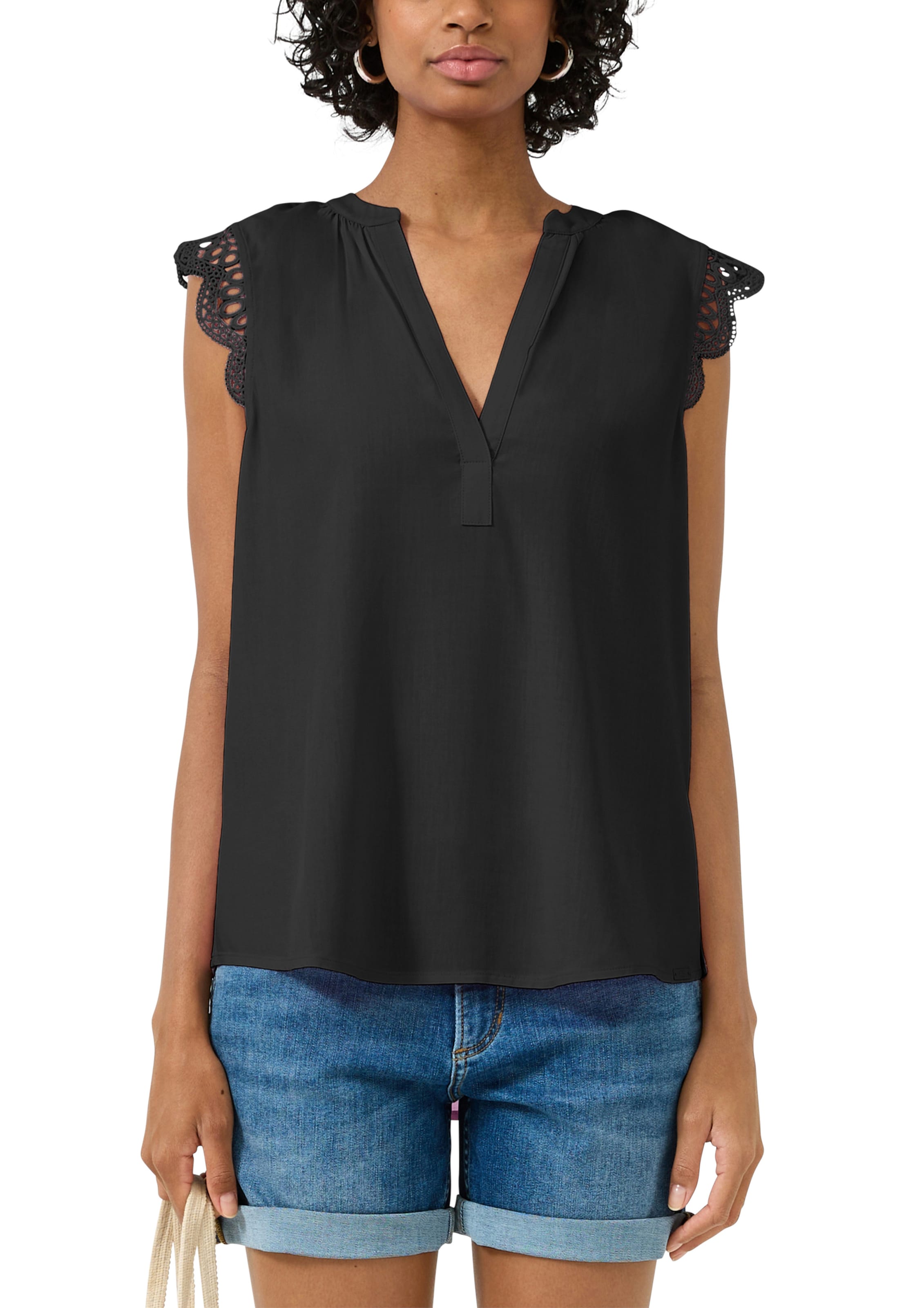 Chemisier QS en noir : devant