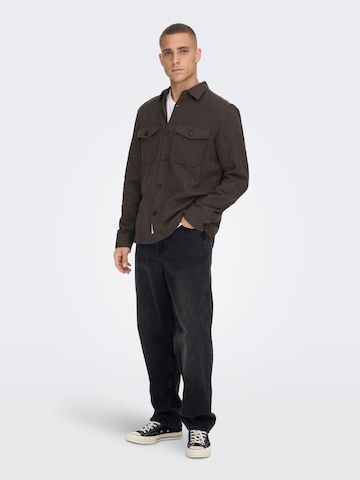 Coupe regular Chemise 'MILO' Only & Sons en marron