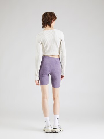 NIKE Szabványos Sportnadrágok - lila