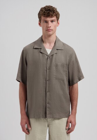 Regular fit Camicia 'Hero Resort' di Dstrezzed in marrone: frontale