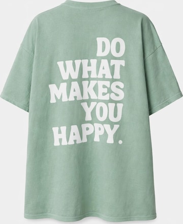 Worldclassca Oversized Shirt in Green: front