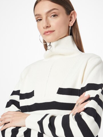 ESPRIT Sweater in White