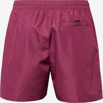 Pantaloncini da bagno di Calvin Klein Swimwear in rosa