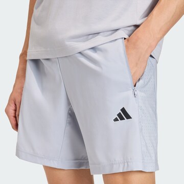 regular Pantaloni sportivi 'Essentials' di ADIDAS PERFORMANCE in grigio