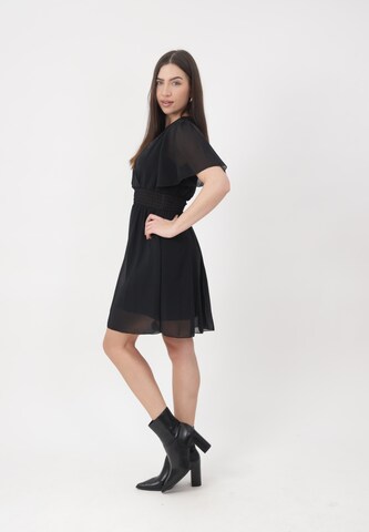 Robe de cocktail Elara en noir