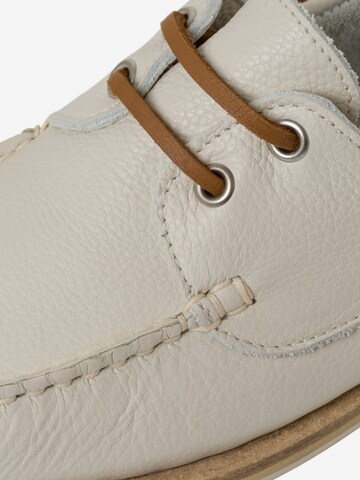 TAMARIS Moccasins in White