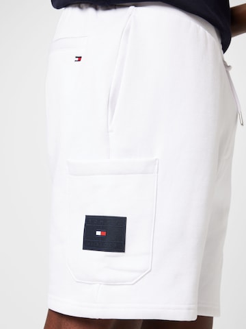 Regular Pantalon TOMMY HILFIGER en blanc