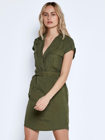 Robe-chemise 'Vera' Noisy may en vert : devant