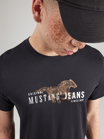 MUSTANG - Camiseta 'AUSTIN' en negro