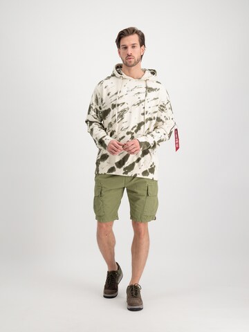 ALPHA INDUSTRIES Sweatshirt in Groen