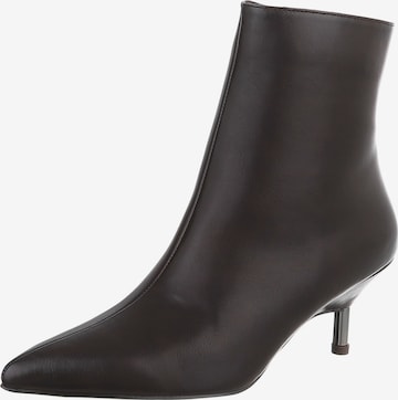 Ital-Design Ankle Boots in Brown: front