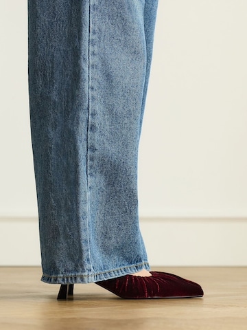 MANFIELD Pumps in Rood