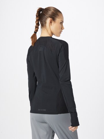 NIKE Performance Shirt in Black