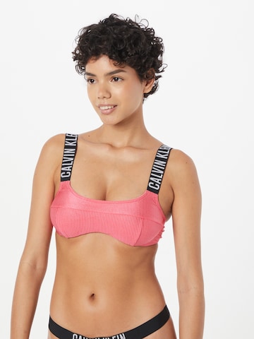 Calvin Klein Swimwear Bustier Bikinitoppi 'Intense Power' värissä vaaleanpunainen: edessä