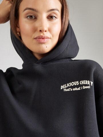 Sublevel Sweatshirt in Black