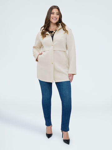 Fiorella Rubino Wintermantel in Wit