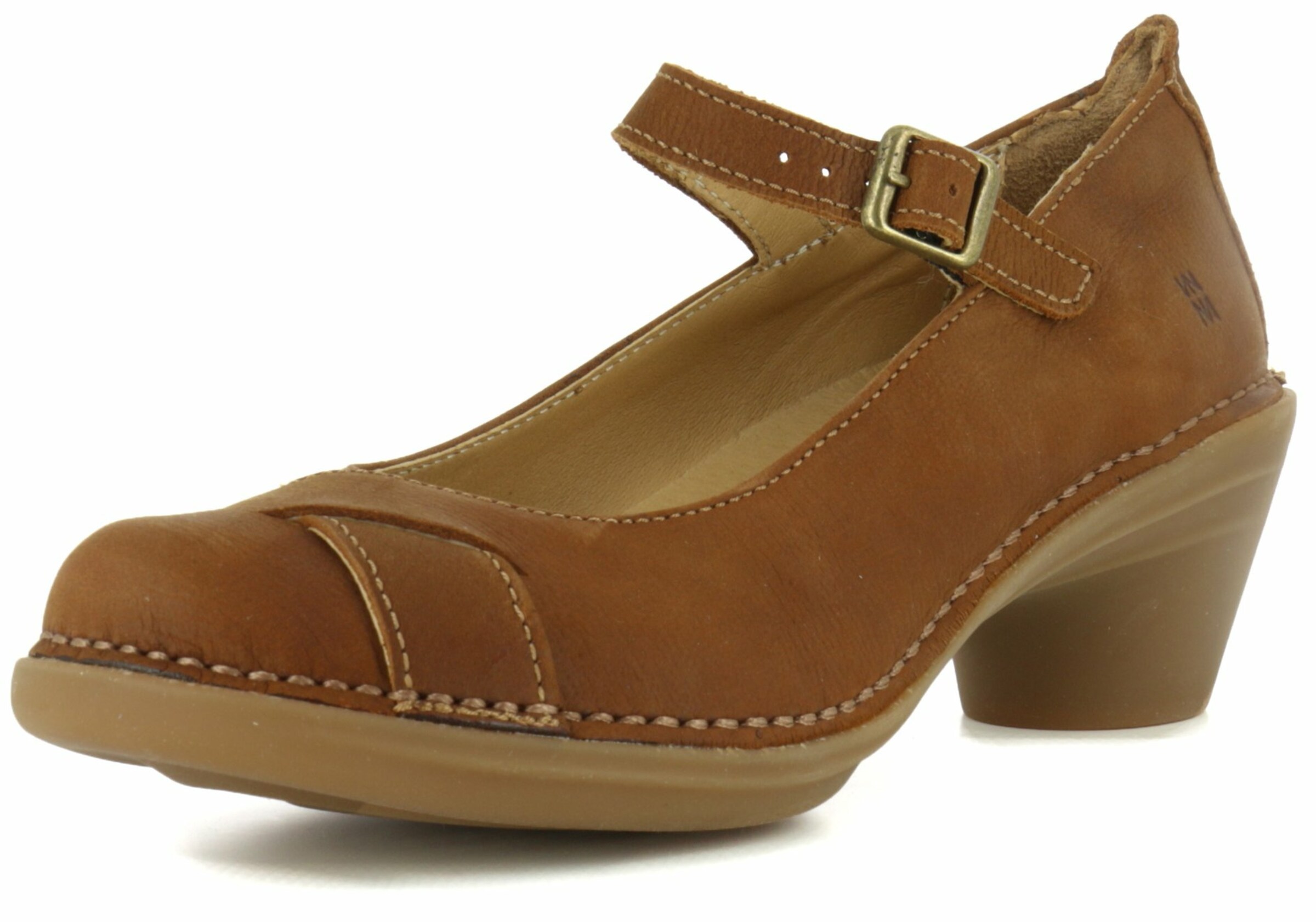 EL NATURALISTA Pumps in Brown: front