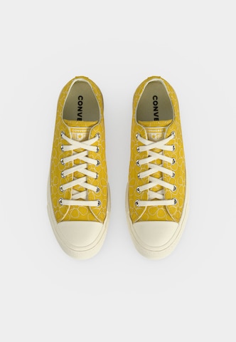 CONVERSE Rövid szárú sportcipők 'CHUCK TAYLOR ALL STAR LIFT' - sárga