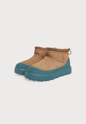 UGG Boots 'Cl Ultra Mini Weather Hybrid' σε καφέ