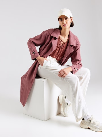 ABOUT YOU Top 'Elna' in Brown