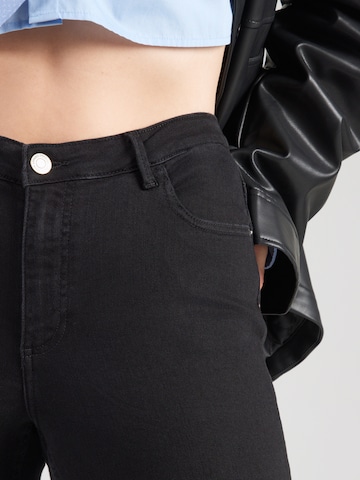 Vero Moda Curve Skinny Jeans 'VMCPOLLY' in Black