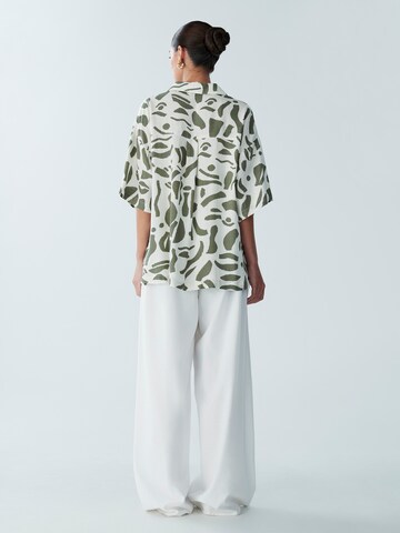 St MRLO Blus 'KADY' i beige: baksida