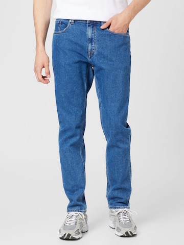 regular Jeans 'Arjo' di ARMEDANGELS in blu: frontale