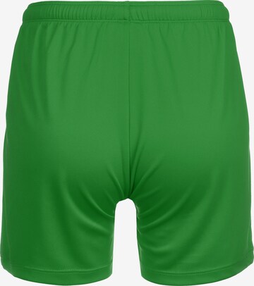 Loosefit Pantalon de sport 'Club' UMBRO en vert