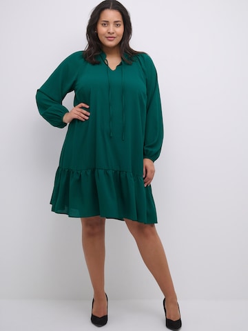 KAFFE CURVE Платье 'Dory' в Зеленый