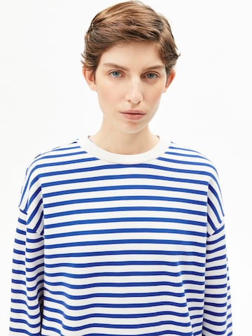 ARMEDANGELS Trui 'FRANKAA' in Blauw: voorkant