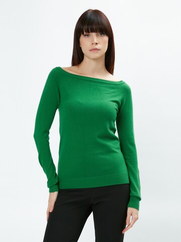 Influencer Trui in Groen: voorkant