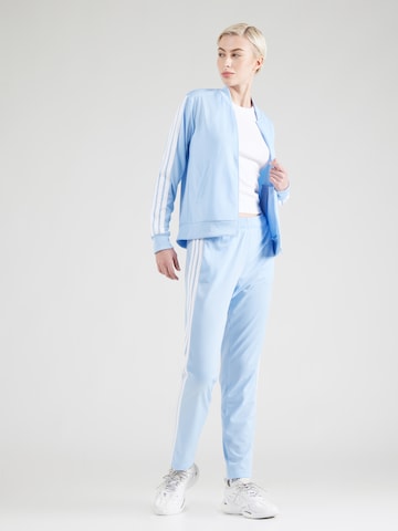 ADIDAS SPORTSWEAR Trainingsanzug 'ESSENTIALS' in Blau