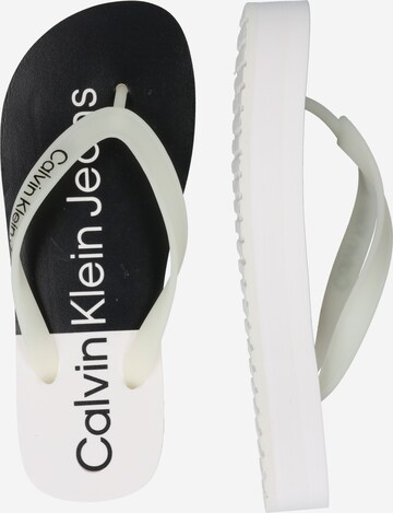 Tongs 'LORA' Calvin Klein Jeans en blanc