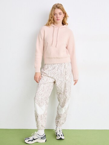 Pulover 'Phoenix' de la Nike Sportswear pe roșu