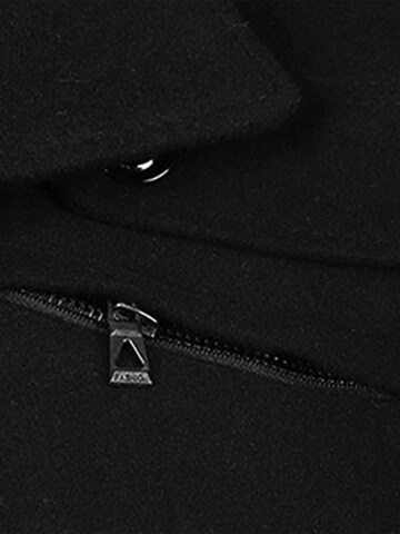 Youthup Winter Coat in Black