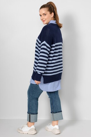 Sara Lindholm Sweater in Blue