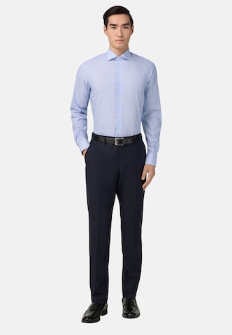 Boggi Milano Comfort fit Button Up Shirt in Blue: front