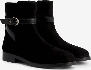 Botine de la TOMMY HILFIGER pe negru