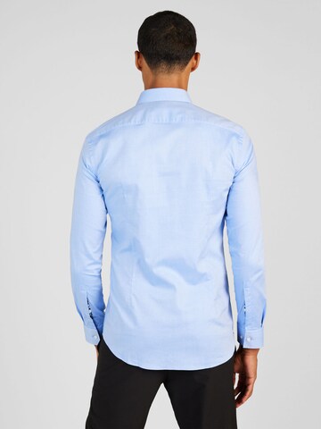 HUGO Klasický střih Košile 'Koey' – modrá