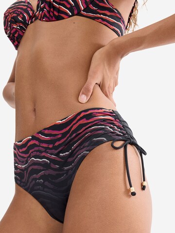 TRIUMPH Bikinislip ' Red Label Summer Wild ' in Lila