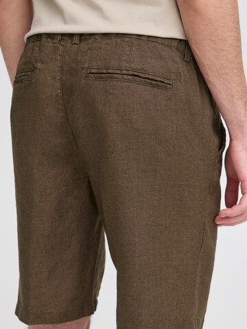Regular Pantalon chino 'CFPANDRUP' Casual Friday en vert