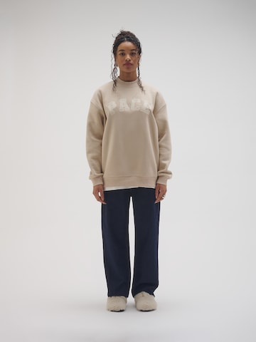 Pacemaker Sweatshirt 'Karim' (GOTS) in Beige