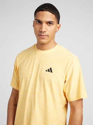 ADIDAS PERFORMANCE Λειτουργικό μπλουζάκι 'Essentials' σε κίτρινο