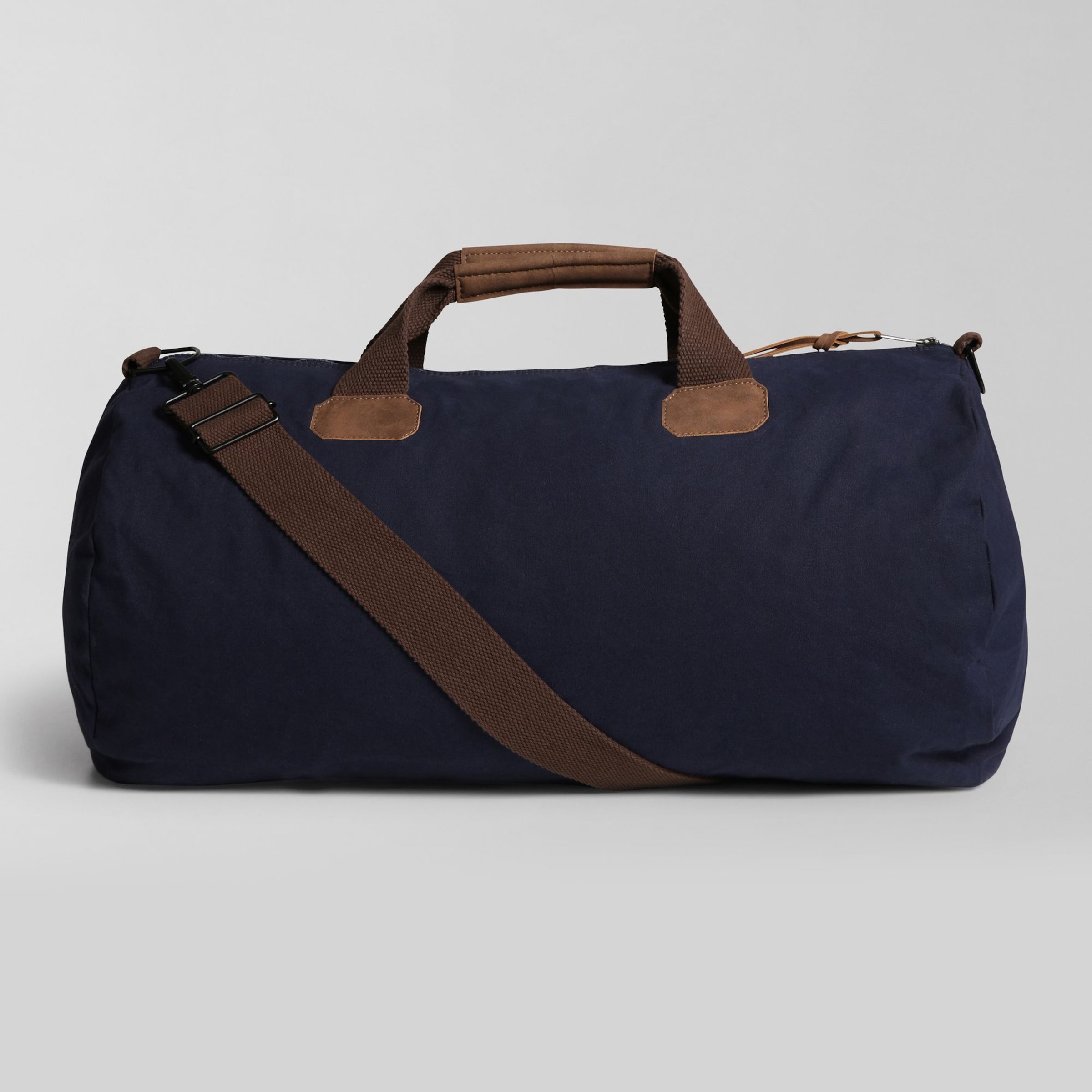 NAPAPIJRI Weekender in Navy ABOUT YOU