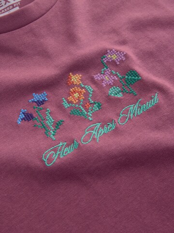 T-Shirt Next en violet