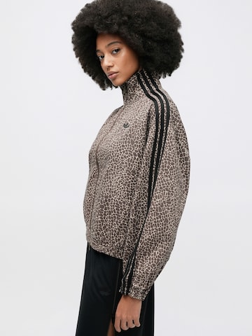 ADIDAS ORIGINALS Átmeneti dzseki 'FBD' - barna